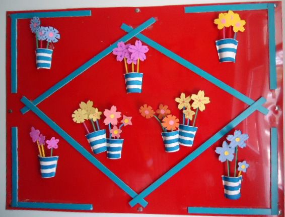 幼儿园环境布置走廊：插花艺术