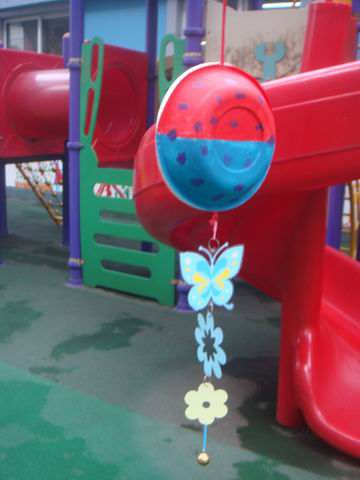 幼儿园户外玩环境布置:垂吊物