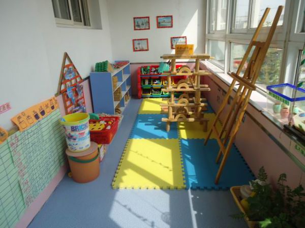 幼儿园活动区布置：建筑区——城堡
