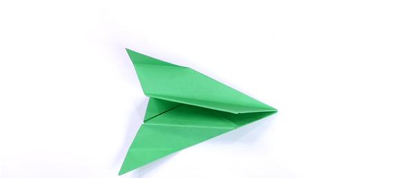 最强滑翔纸飞机的折法