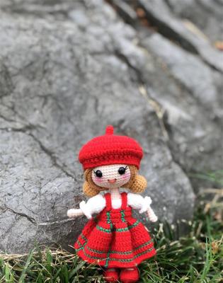可爱的手工编织玩偶，毛线编织娃娃