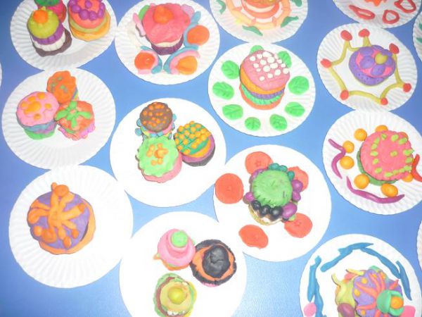 幼儿园橡皮泥手工制作：各种各样的月饼