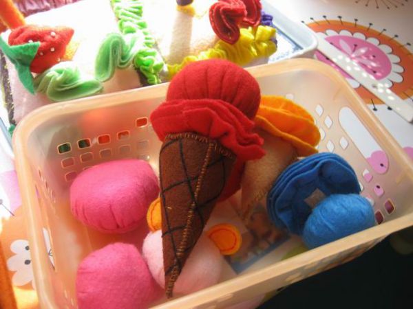 幼儿园玩教具制作：布艺——甜筒冰激凌